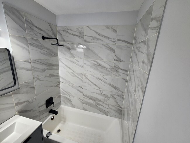 315 William St in East Orange, NJ - Building Photo - Building Photo