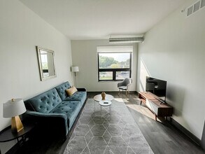 1250 8th St in West Des Moines, IA - Building Photo - Building Photo