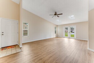 121 Bob White Ct in Daytona Beach, FL - Building Photo - Building Photo