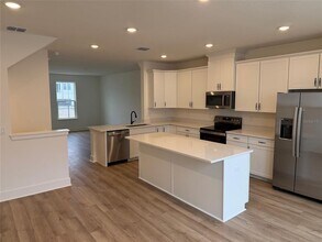 15274 Groveside Rd in Winter Garden, FL - Building Photo - Building Photo