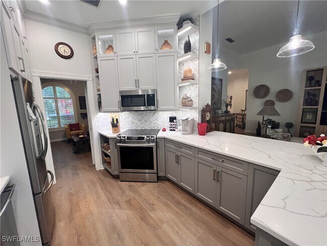 7651 Hernando Ct in Naples, FL - Building Photo - Building Photo
