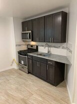 164 Maplewood Ave, Unit 2