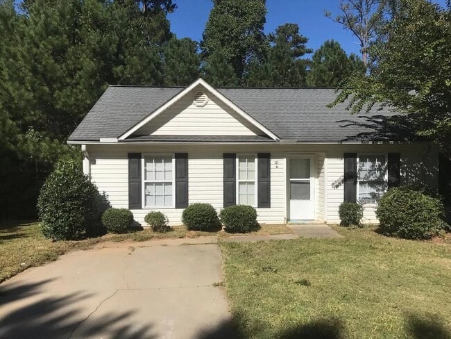 property at 125 Evvalane Dr