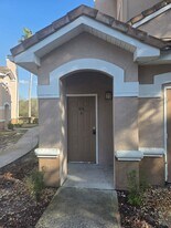 10455 Villa View Cir in Tampa, FL - Building Photo