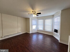 176 Manheim St in Philadelphia, PA - Building Photo - Building Photo