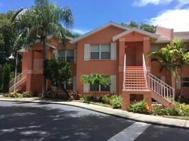 5450 Longwood Run Blvd in Sarasota, FL - Building Photo