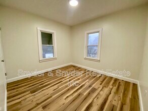 884 Copley Rd in Akron, OH - Foto de edificio - Building Photo