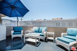 2609 Rockefeller Ln in Redondo Beach, CA - Building Photo - Building Photo