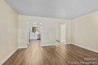 143 Gaines St SE in Grand Rapids, MI - Building Photo - Building Photo