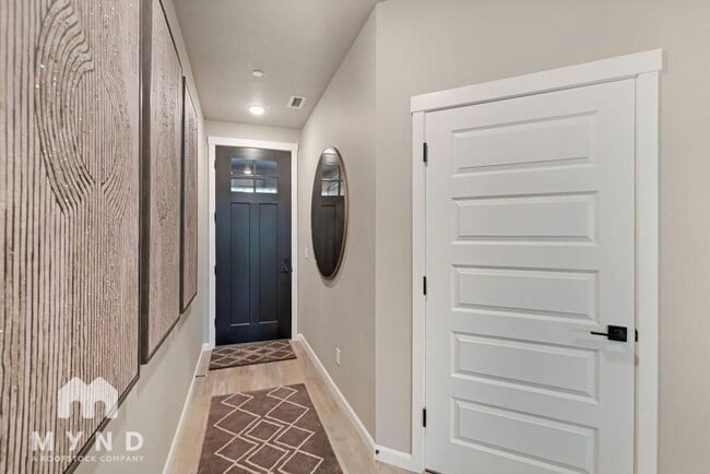 6922 NE 131st Way in Vancouver, WA - Foto de edificio - Building Photo