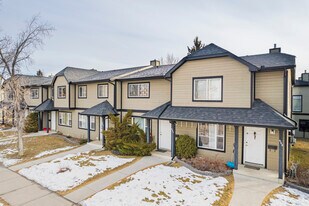 140 Millrise SW in Calgary, AB - Building Photo
