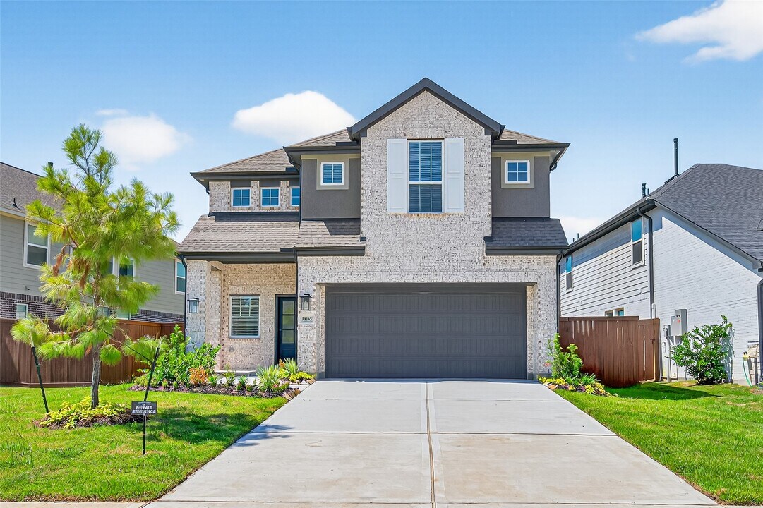 13085 Brookwood Bnd Ln in Conroe, TX - Foto de edificio