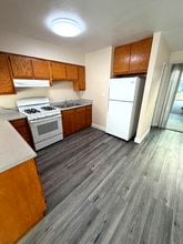 610 Silverwood Ave in Upland, CA - Foto de edificio - Building Photo