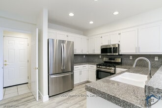 3697 Jasmine Cir in San Jose, CA - Building Photo - Building Photo