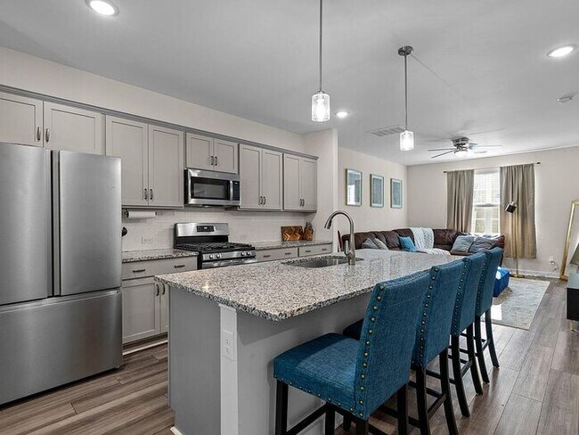 820 Laurel Gate Dr in Wake Forest, NC - Building Photo - Building Photo