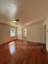 745 E Valencia St in Lakeland, FL - Building Photo - Building Photo