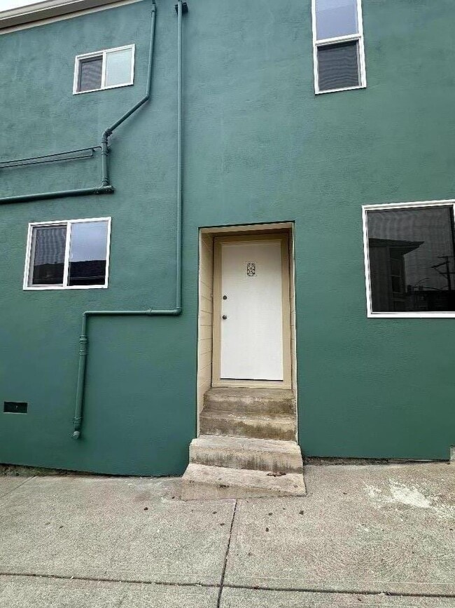 property at 509 Commercial Ave