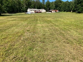 38 Old Pond Rd in Buxton, ME - Building Photo - Building Photo