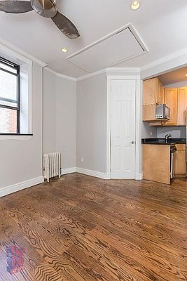 326 E 35th St, Unit 62 in New York, NY - Building Photo - Building Photo