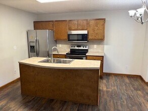 1119 Brownlea Dr in Greenville, NC - Building Photo - Building Photo