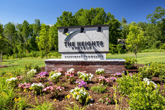 The Heights Amesbury in Amesbury, MA - Foto de edificio - Building Photo