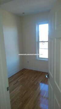 106 Hyde Park Ave photo'