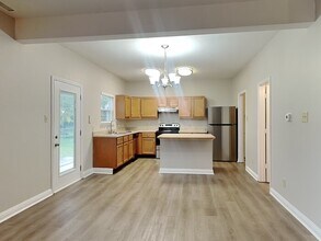 6517 Apple Branch Ln in Indianapolis, IN - Foto de edificio - Building Photo