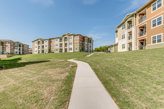 2900 Broadmoor in Fort Worth, TX - Foto de edificio - Building Photo