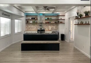 2131 Park Way in Bakersfield, CA - Building Photo - Building Photo
