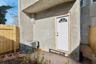 2350 N Opal St in Philadelphia, PA - Building Photo