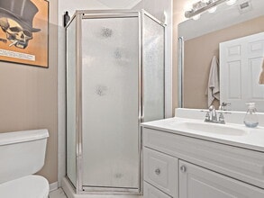 2408 W Flournoy St in Chicago, IL - Building Photo - Building Photo