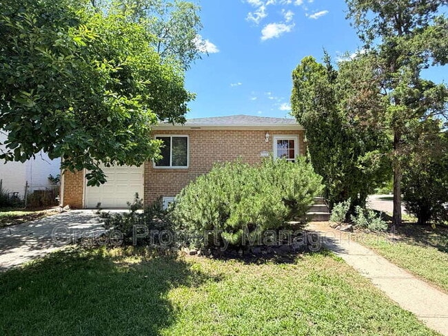 property at 745 N Fairfax St