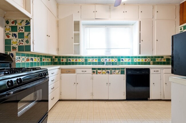 910 E 38th St in Austin, TX - Building Photo - Building Photo