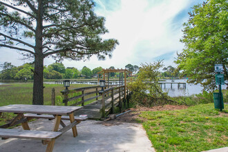 Pelican Dock Apartments in Norfolk, VA - Building Photo - Building Photo