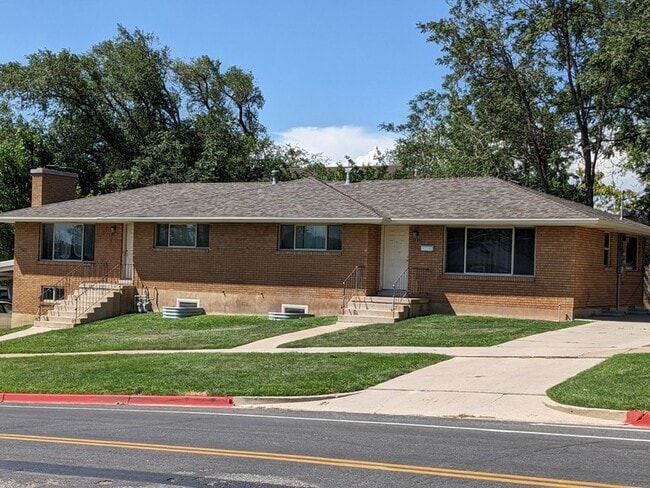 property at 1212 E 22nd St
