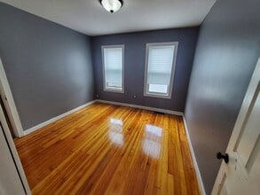 14 Blaine St, Unit 1 in Brockton, MA - Building Photo - Building Photo