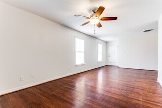 6024 Curzon Ave in Fort Worth, TX - Building Photo - Building Photo