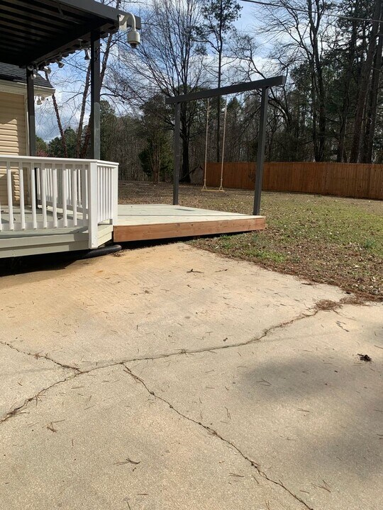 655 E Ridge Rd in Salisbury, NC - Building Photo