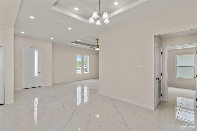 12 N Playa Del Sol St in Edinburg, TX - Building Photo - Building Photo