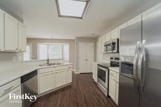 6339 Pink Dogwood Ln in Charlotte, NC - Foto de edificio - Building Photo