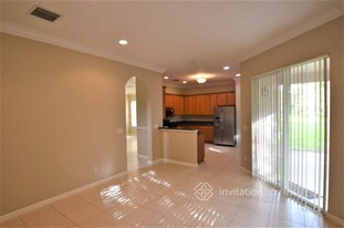 4944 Cypress Ln in Coconut Creek, FL - Foto de edificio - Building Photo