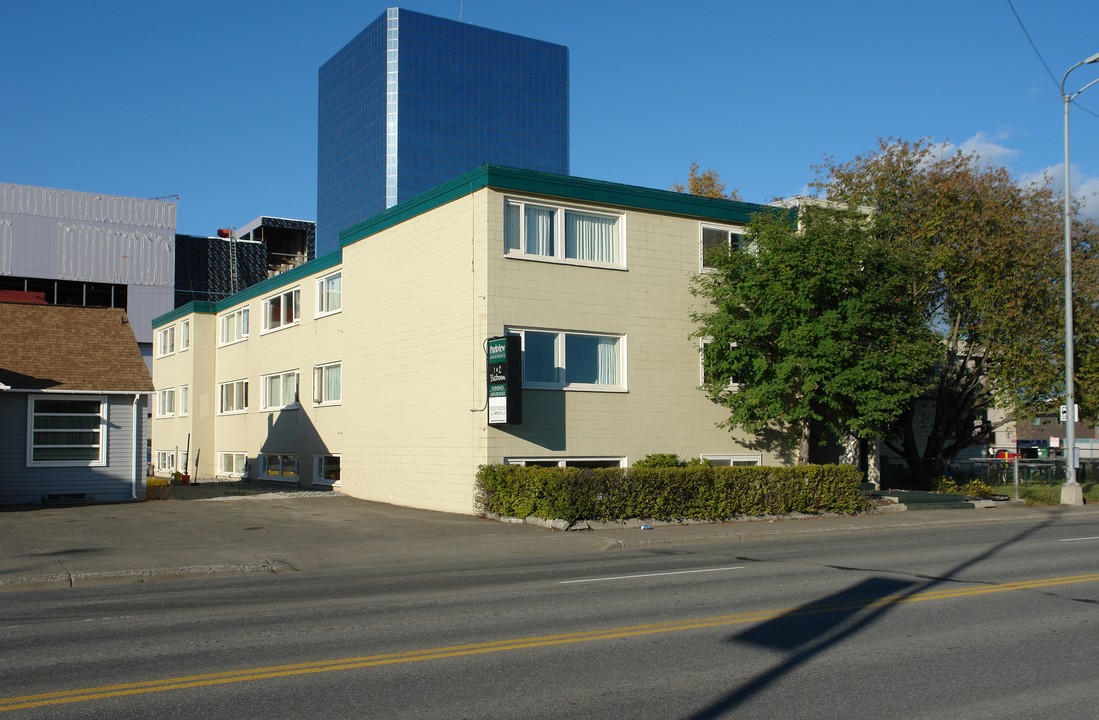 Parkview Apartments in Anchorage, AK - Foto de edificio