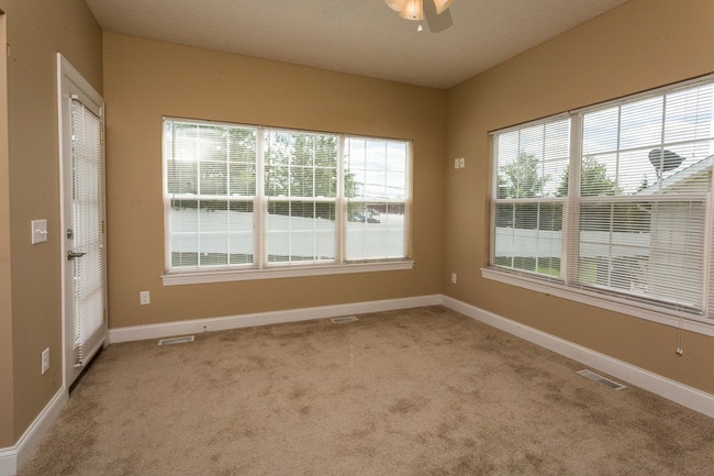 Hampton Bluff Town Houses in Cuyahoga Falls, OH - Foto de edificio - Interior Photo