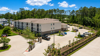 4424 LA-22 in Mandeville, LA - Building Photo