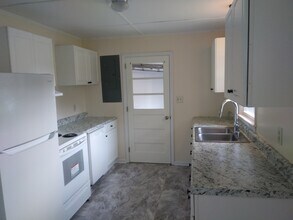 2100 Opal St in New Bern, NC - Building Photo - Building Photo
