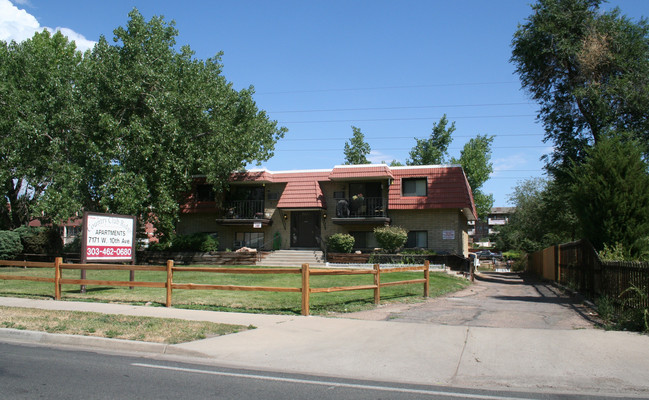 Country Club Ridge in Lakewood, CO - Foto de edificio - Building Photo