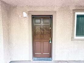 11839 Burbank Blvd in Los Angeles, CA - Building Photo