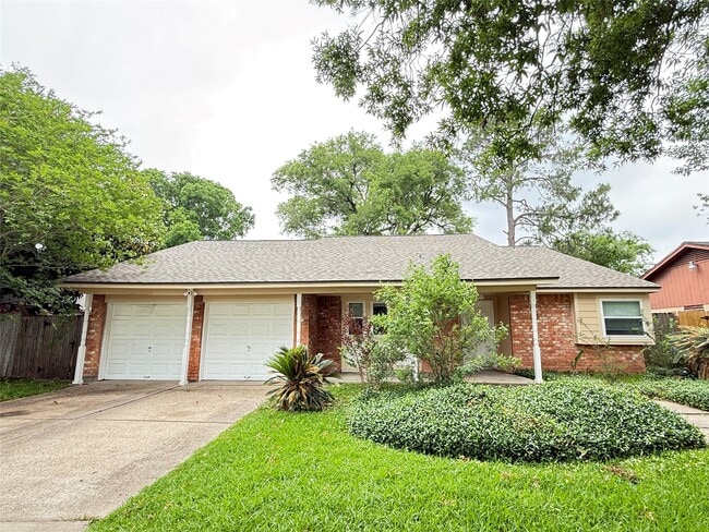 property at 16439 Hickory Knoll Dr
