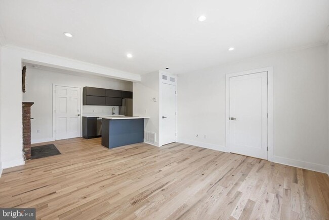 property at 1419 Wisconsin Ave NW