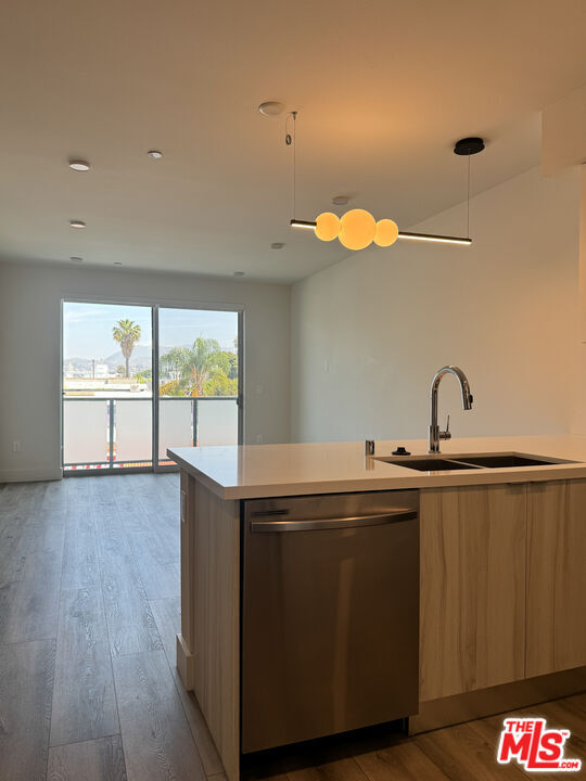 6535 Melrose Ave in Los Angeles, CA - Building Photo - Building Photo